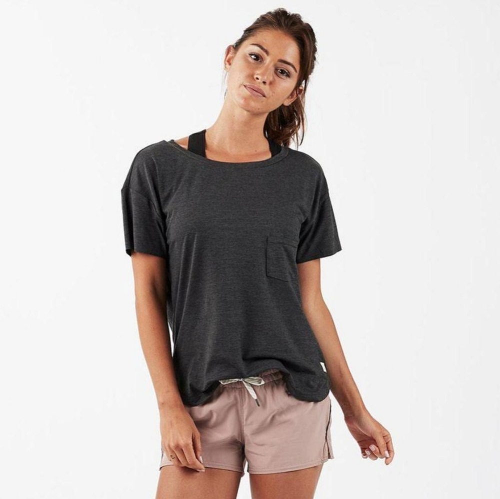 Vuori Lux Performance Tee - Charcoal Heather (New without tags)